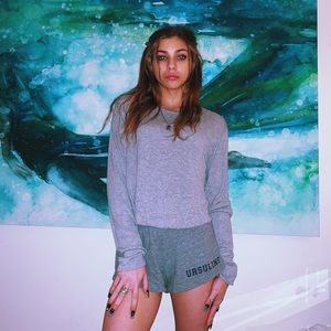 Brandy Melville sweater